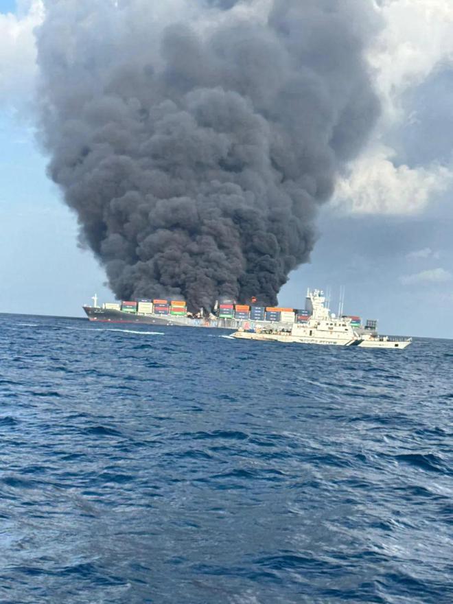 新加坡貨船在印度海域爆炸中國船員10人獲救最新細(xì)節(jié)曝光(圖5)